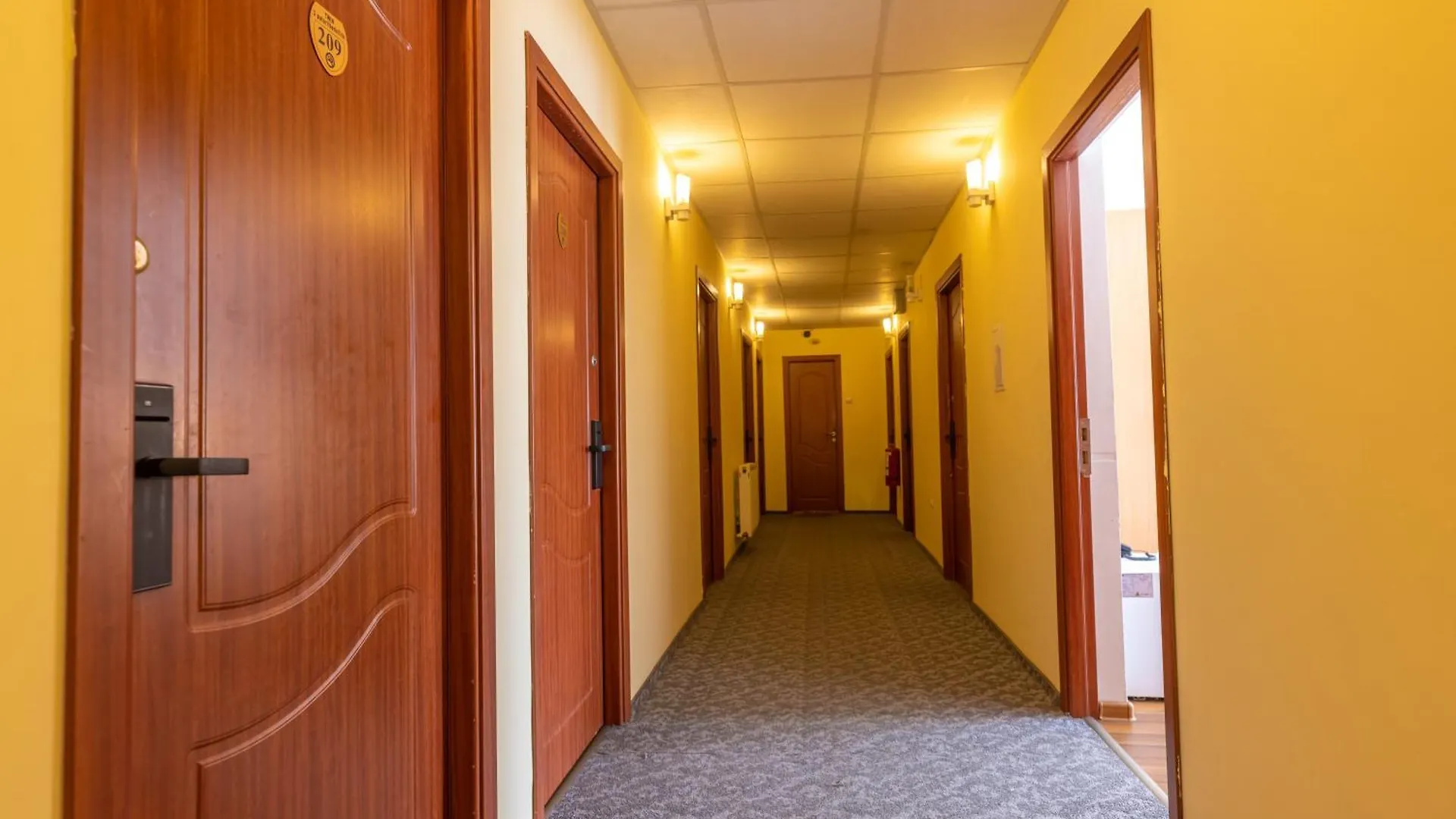 Hotel Sir Gara De Nord Bucharest